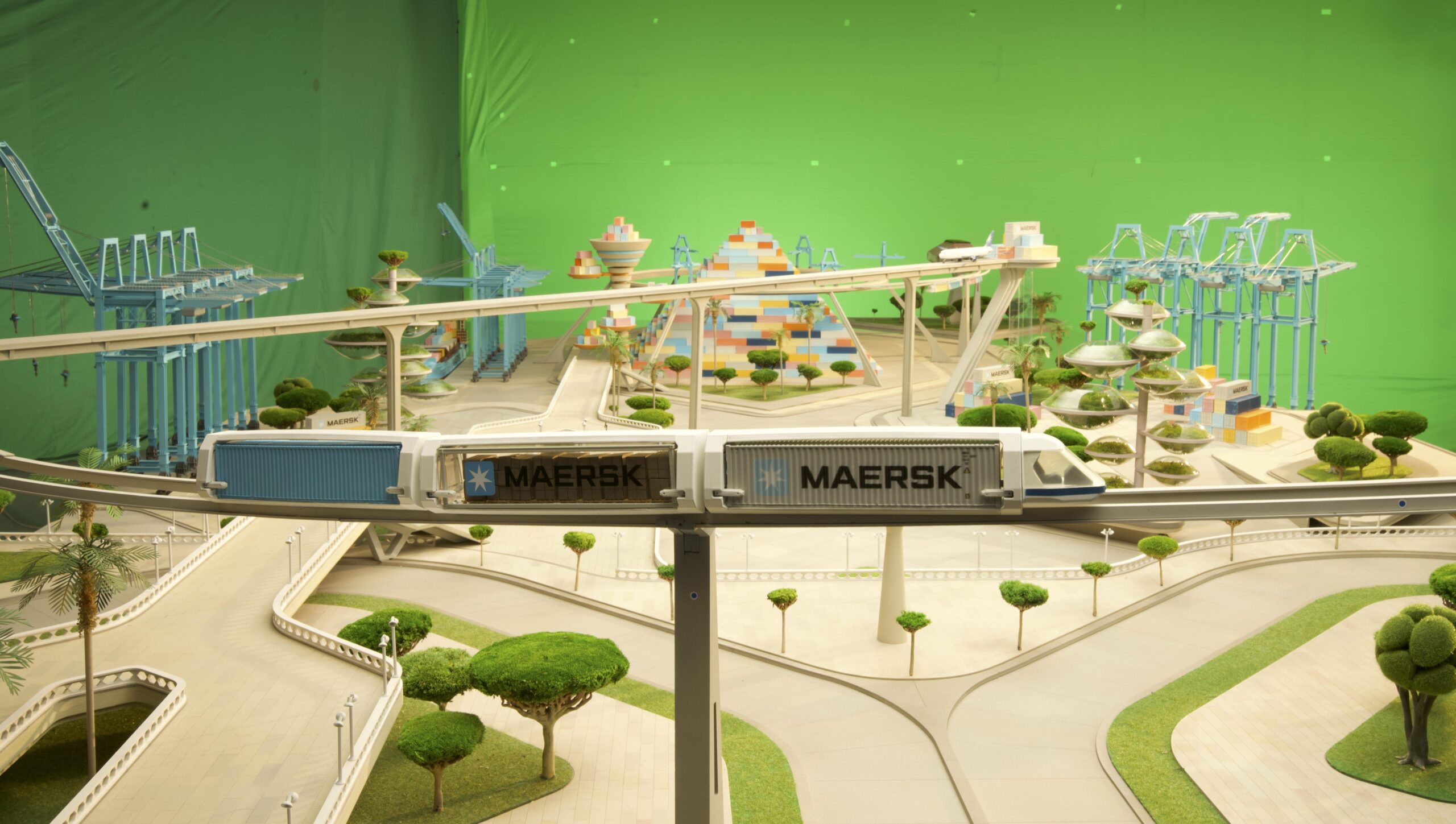 Maersk / Upside World Miniature